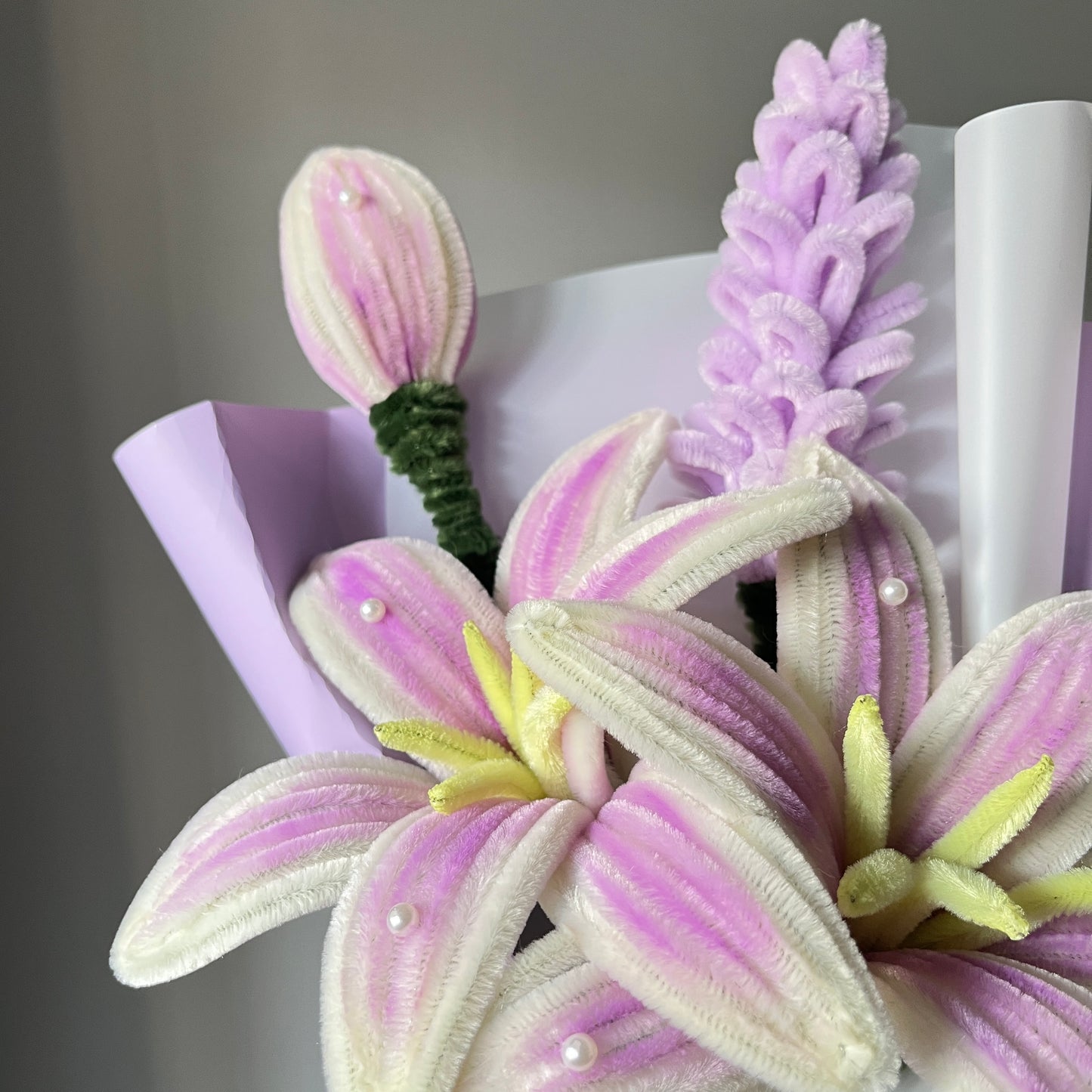 Lily To Remember | Ready Bouquet
