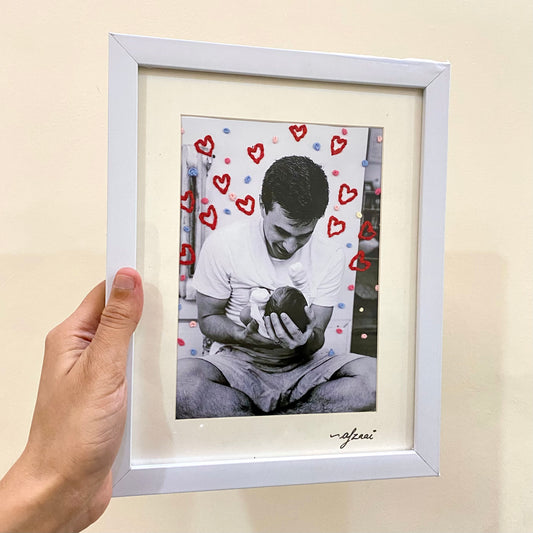 Heart Embroidered B/W Photo Frame