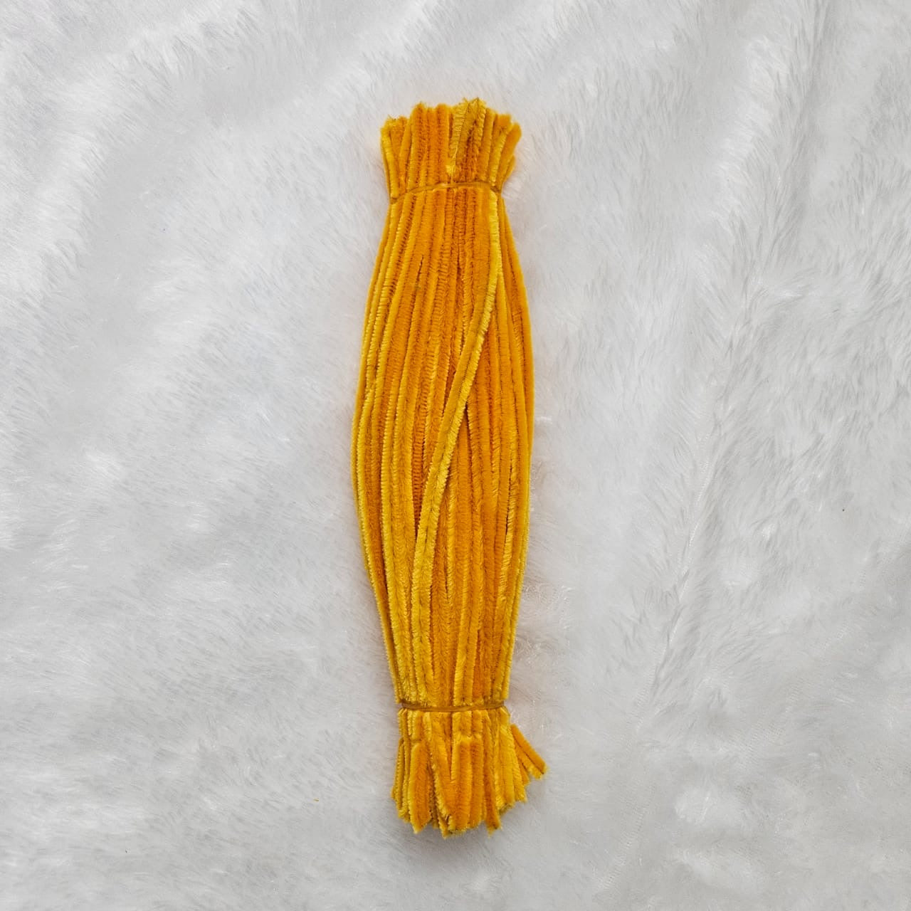 100 pieces pack of egg yellow pipe cleaners available at afzaai.in